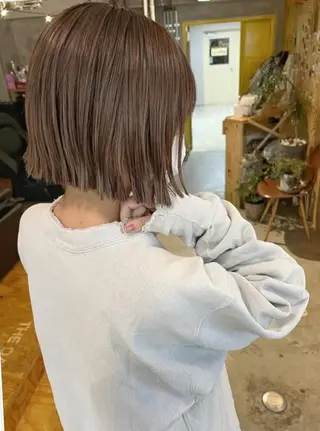 ショート カラー Blue高槻所属・ハイライト 透明感カラー松本のヘアスタイル