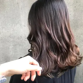 ミディアム 松本平太郎美容室大宮店所属・もりたみかこ 美容師お休み中のヘアスタイル