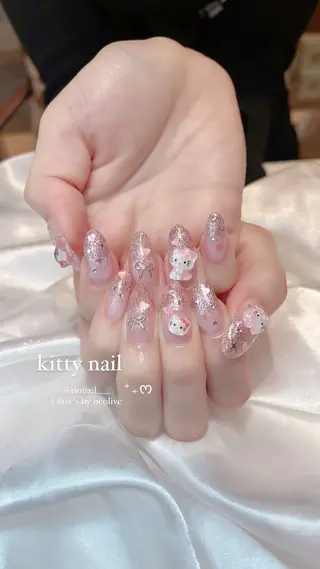 ネイル 𝘙𝘪𝘰𝘯𝘢 ...🕯🤍のネイルデザイン