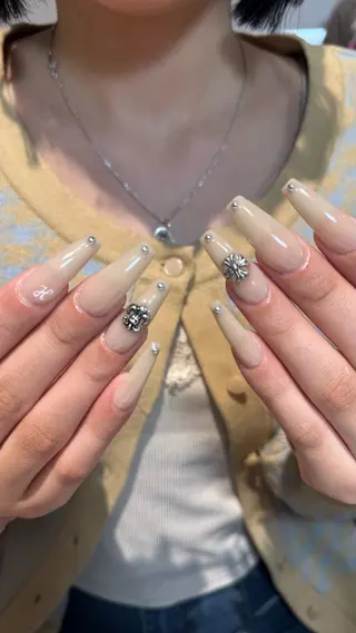 ネイル WISTERIA kozueのネイルデザイン