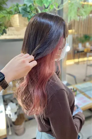ロング カラー 菊地 紗矢のヘアスタイル