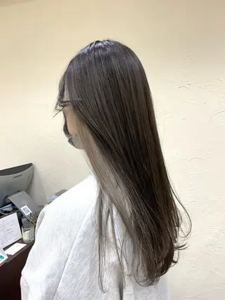 ロング in'dexhair U所属・ブリーチ🌈ハイトー ンカラー ✨アニカ✨のヘアスタイル