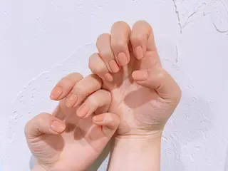 ネイル THECOLORS所属・近貞 莉奈のネイルデザイン