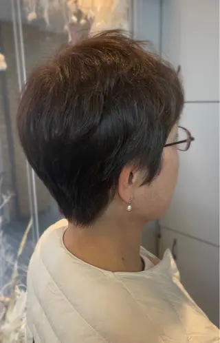 ショート nico麻生 加賀谷 すみれのヘアスタイル