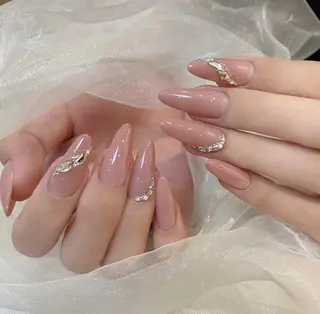 ネイル RAFFINE haru🦋🩵のネイルデザイン