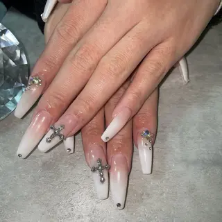 ネイル One Na1l ゆい☺︎のネイルデザイン