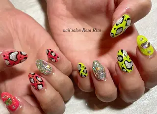 セミロング ネイル ネイルスタジオ シェイクユアハンズのネイルデザイン