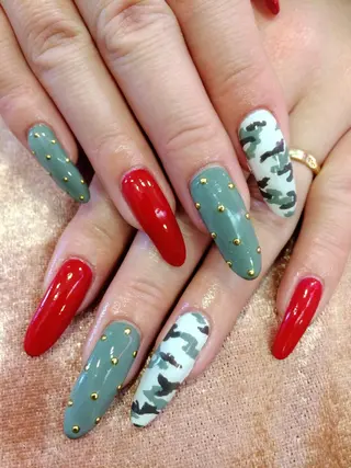 ネイル Sympa 𝓜iwako🐰ᩚのネイルデザイン