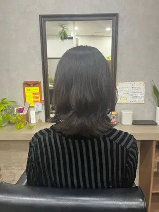 ミディアム 薮内 香保里のヘアスタイル