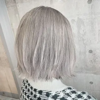 ショート カラー ヤナ マネージャーのヘアスタイル
