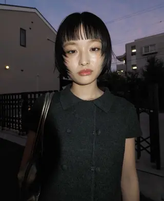 ミディアム カラー remi ボブレイヤー／パーマのヘアスタイル