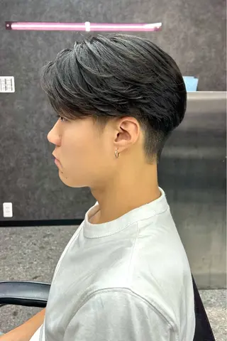 ショート カラー メンズ メンズスタイリスト 前田雄輝のヘアスタイル