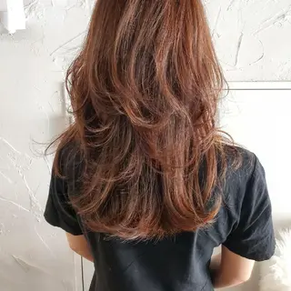 ミディアム カラー フリーランス所属・韓国ヘア レイヤー くびれヘアMATSUのヘアスタイル