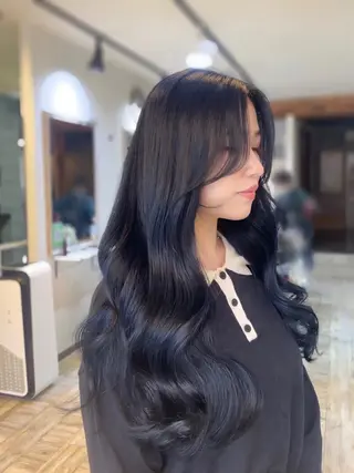 ロング カラー motel所属・雰囲気引き出す ✨大人レディのヘアスタイル