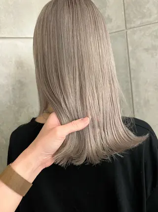 セミロング カラー matsuno ayumiのヘアスタイル