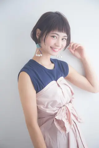 ショート カラー 羽田 ひろむのヘアスタイル