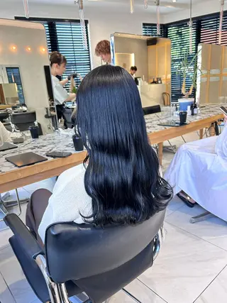 カラー miko🪽地毛風/ ハイトーン/レイヤーのヘアスタイル