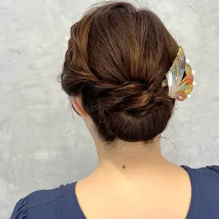 ミディアム ヘアアレンジ NUMBER_ ユイナのヘアスタイル