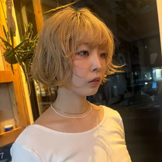 ショート カラー sity. 天神 大名所属・ブリーチなしカラー 暖色カラーのヘアスタイル