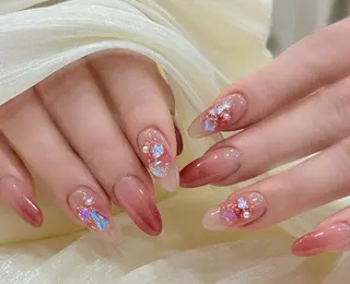 ネイル 🐳彩羽チップ 長さだし専門🐳のネイルデザイン