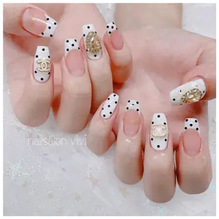 ネイル ＶＩＶＩ nailsalonのネイルデザイン