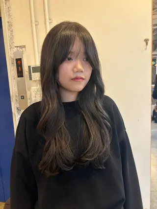 ロング カラー RIN/韓国ヘア レイヤーカットのヘアスタイル