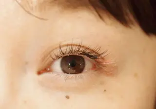 マツエク・マツパ 💜bora .のネイルデザイン