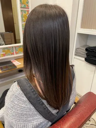 ロング 堀田 結香のヘアスタイル