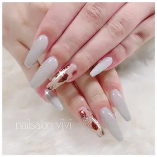 ネイル ＶＩＶＩ nailsalonのネイルデザイン