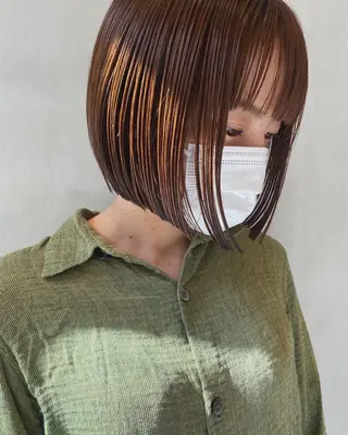 ショート カラー センターパート/ 暖色カラーayuのヘアスタイル