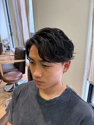 ショート パーマ メンズ 溝口 槙里也のヘアスタイル