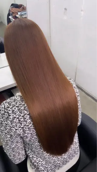 ロング カラー D.I.E.V.A所属・艶ハイトーン特化 tatsuのヘアスタイル