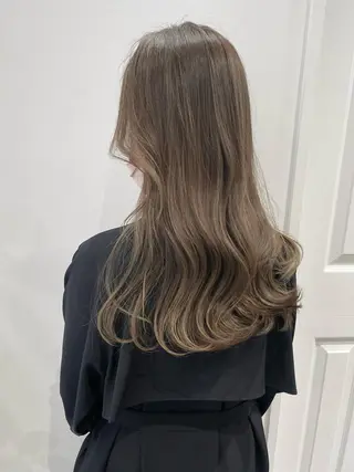 ロング カラー 湯田実津希🤎 ﾐﾙｸﾃｨ専門のヘアスタイル