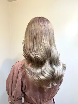 ロング カラー ブリーチ毛対応酸性 ストレート🌈サキのヘアスタイル