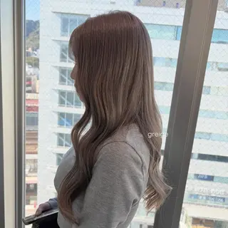 ロング カラー EIGHT ／SHU🩶のヘアスタイル