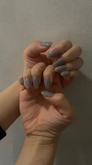 ネイル 𝑟𝑖𝑠𝑎 🕯‎🤍のネイルデザイン