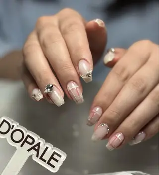 ネイル 長さ出し専門店 上野店サロンのネイルデザイン