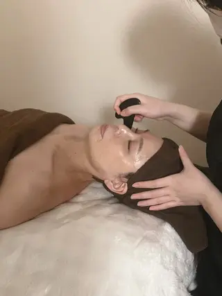 Black Stone所属・Black Stoneのエステ・リラクイメージ