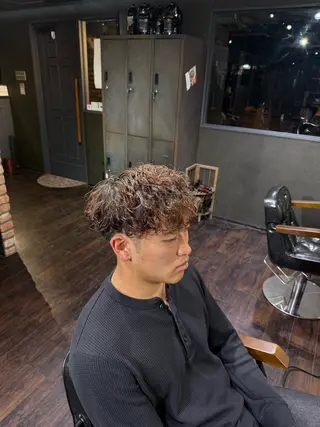 パーマ メンズ 大谷 洸生のヘアスタイル