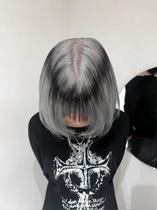 ミディアム カラー TOTA 唯一無二カラーのヘアスタイル