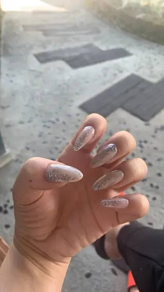 ネイル Laure‘a所属・Laure‘a MARIのネイルデザイン