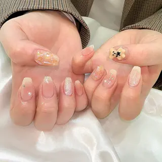ネイル Elegancia. Hiromiのネイルデザイン