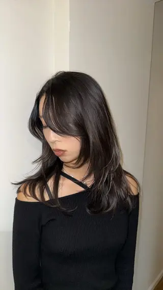 ミディアム ブリーチ毛矯正.髪質 改善.髪にドラマをのヘアスタイル