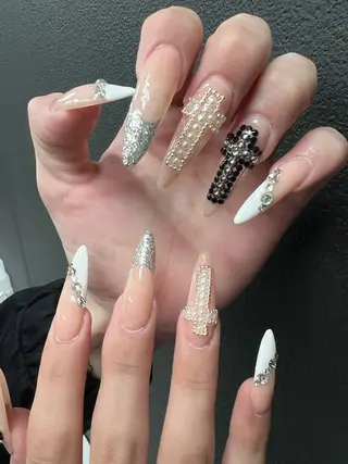 ネイル Tini ANA.CHUOのネイルデザイン