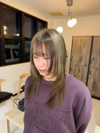 セミロング 手塚 麗のヘアスタイル