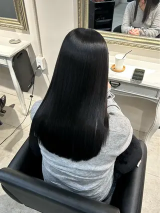 セミロング えり 堀江/ボブ /透明感/レイヤーのヘアスタイル