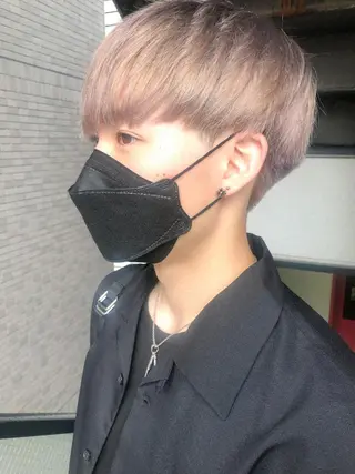 ショート カラーパティシエ facce🌼ikoのヘアスタイル