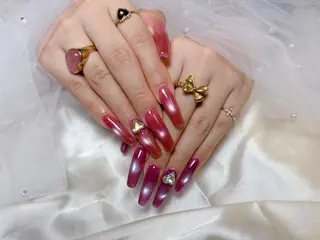 ネイル 🦋 MiKi 🦋 ネイルサロンのネイルデザイン