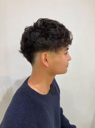 パーマ メンズ メンズパーマ/ スパイキー/フェードのヘアスタイル