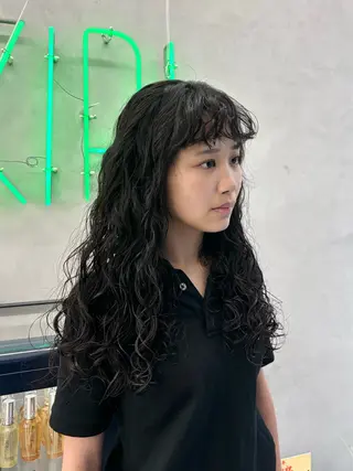 ロング パーマ 谷井 実結樹のヘアスタイル